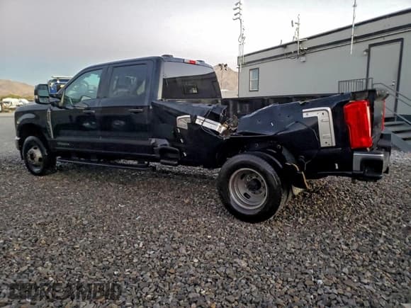 ✅ 2025 Ford F-350 XLT • VIN: 1FT8W3DT0SEC53655 • Лот: 95520485. Опубликован ранее на Copart с пробегом 90 904 миль. Бесплатный доступ к архиву аукционных продаж из США и подробный отчёт об истории автомобиля на DreamBid. Изображение 2.