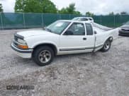 ✅ 2002 Chevrolet S-10 • VIN: 1GCCS19W228255175 • Лот: 42170832. Опубликован ранее на IAAI с пробегом 250 224 миль. Бесплатный доступ к архиву аукционных продаж из США и подробный отчёт об истории автомобиля на DreamBid. Изображение 2.