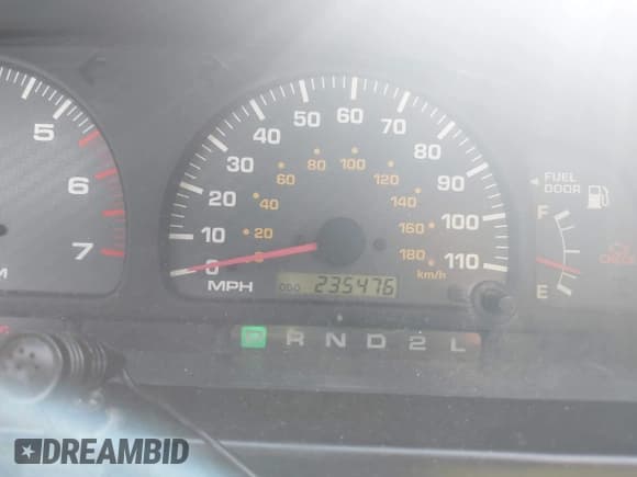 ✅ 1999 Toyota 4Runner • VIN: JT3GM84R9X0049822 • Lot: 42816223. Listed on IAAI with 235,476 mi. Free auction sales archive from the USA and detailed vehicle history report at DreamBid. Image 7.