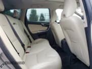 ✅ 2016 Volvo XC60 T5 Platinum • VIN: YV4612RM5G2854471 • Лот: 67963855. Опубликован ранее на Copart с пробегом 124 273 миль. Бесплатный доступ к архиву аукционных продаж из США и подробный отчёт об истории автомобиля на DreamBid. Изображение 11.