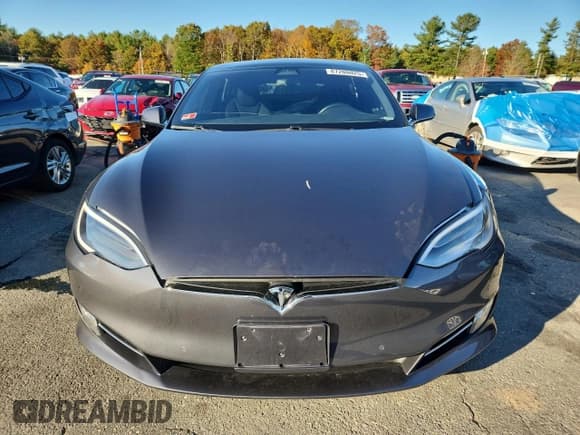 ✅ 2018 Tesla Model S 75D • VIN: 5YJSA1E22JF285700 • Lot: 87208025. Listed on Copart with 81,043 mi. Free auction sales archive from the USA and detailed vehicle history report at DreamBid. Image 5.