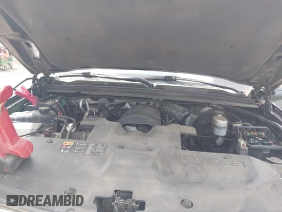 ✅ 2015 Chevrolet Suburban LT • VIN: 1GNSCJKC1FR545648 • Lot: 42982512. Wystawiony na IAAI z przebiegiem 405 947 mil. Bezpłatny archiwum sprzedaży aukcyjnych z USA i szczegółowy raport historii pojazdu na DreamBid. Zdjęcie 10.