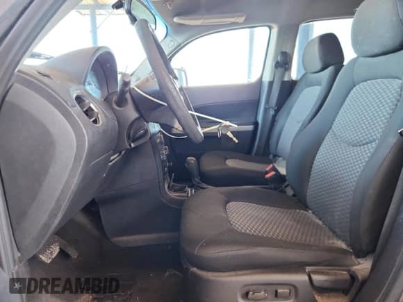 ✅ 2010 Chevrolet HHR LS • VIN: 3GNBAADB8AS548613 • Lot: 85297765. Wystawiony na Copart z przebiegiem 116 955 mil. Bezpłatny archiwum sprzedaży aukcyjnych z USA i szczegółowy raport historii pojazdu na DreamBid. Zdjęcie 7.