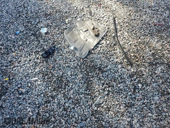 ✅ 2014 Chevrolet Impala LTZ • VIN: 1G1155S36EU171449 • Лот: 68814255. Опубликован ранее на Copart с пробегом 135 880 миль. Бесплатный доступ к архиву аукционных продаж из США и подробный отчёт об истории автомобиля на DreamBid. Изображение 12.