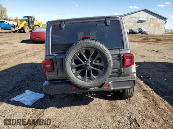 ✅ 2021 Jeep Wrangler Unlimited Sahara • VIN: 1C4JJXP62MW676649 • Лот: 82445105. Опубликован ранее на Copart с пробегом Не указан. Бесплатный доступ к архиву аукционных продаж из США и подробный отчёт об истории автомобиля на DreamBid. Изображение 6.