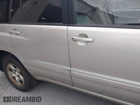 2004 Toyota Highlander z VIN JTEGD21AX40085842, wystawiony jako IAAI lot #43026363 z przebiegiem 306 121 mil mil oraz . Historia ofert i sprzedaży dostępna na DreamBid. Obrazek 13.