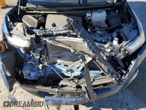 ✅ 2023 Chevrolet Traverse LT Cloth • VIN: 1GNERGKW4PJ274304 • Lot: 92178875. Wystawiony na Copart z przebiegiem 39 992 mil. Bezpłatny archiwum sprzedaży aukcyjnych z USA i szczegółowy raport historii pojazdu na DreamBid. Zdjęcie 12.