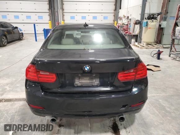 ✅ 2013 BMW 3 Series ActiveHybrid 3 • VIN: WBA3F9C57DF483803 • Лот: 93496005. Опубликован ранее на Copart с пробегом 115 468 миль. Бесплатный доступ к архиву аукционных продаж из США и подробный отчёт об истории автомобиля на DreamBid. Изображение 6.