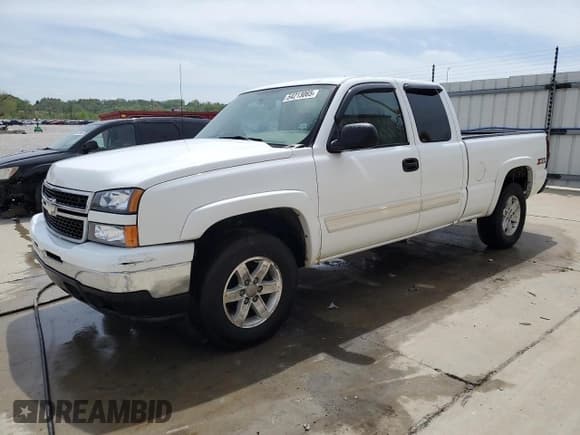 ✅ 2006 Chevrolet Silverado 1500 LT2 • VIN: 1GCEK19B56Z207532 • Лот: 54213065. Опубликован ранее на Copart с пробегом 175 177 миль. Бесплатный доступ к архиву аукционных продаж из США и подробный отчёт об истории автомобиля на DreamBid. Изображение 1.