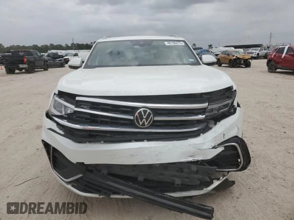 ✅ 2022 Volkswagen Atlas SEL R-Line • VIN: 1V2SE2CA8NC218248 • Lot: 48196275. Wystawiony na Copart z przebiegiem 28 922 mil. Bezpłatny archiwum sprzedaży aukcyjnych z USA i szczegółowy raport historii pojazdu na DreamBid. Zdjęcie 5.
