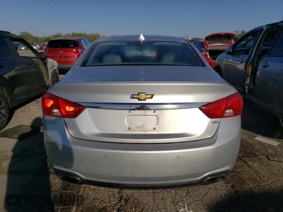 ✅ 2014 Chevrolet Impala LTZ • VIN: 1G1145SL5EU112878 • Лот: 73314474. Опубликован ранее на Copart с пробегом 195 215 миль. Бесплатный доступ к архиву аукционных продаж из США и подробный отчёт об истории автомобиля на DreamBid. Изображение 6.