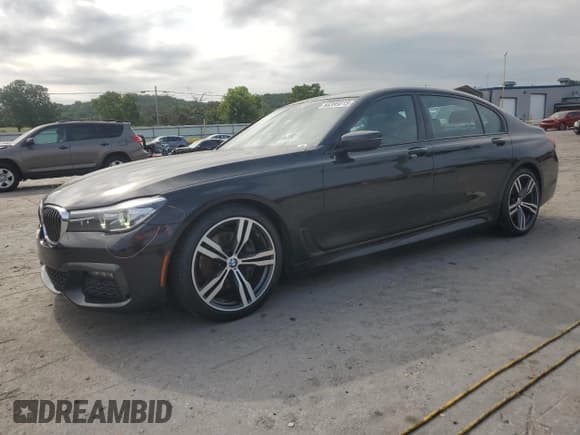 ✅ 2019 BMW 7 Series 740i xDrive • VIN: WBA7E4C55KGV70002 • Lot: 66395815. Listed on Copart with 128,606 mi. Free auction sales archive from the USA and detailed vehicle history report at DreamBid. Image 1.