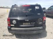 ✅ 2015 Jeep Patriot Latitude • VIN: 1C4NJPFA1FD262574 • Lot: 54128085. Wystawiony na Copart z przebiegiem Nie podano. Bezpłatny archiwum sprzedaży aukcyjnych z USA i szczegółowy raport historii pojazdu na DreamBid. Zdjęcie 6.