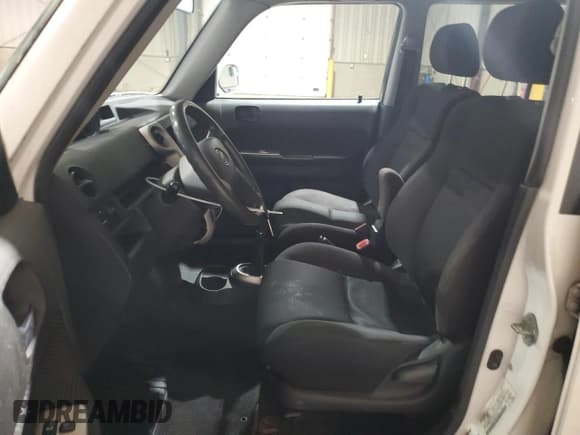 ✅ 2004 Scion xB • VIN: JTLKT334440131569 • Лот: 85730225. Опубликован ранее на Copart с пробегом 174 316 миль. Бесплатный доступ к архиву аукционных продаж из США и подробный отчёт об истории автомобиля на DreamBid. Изображение 7.