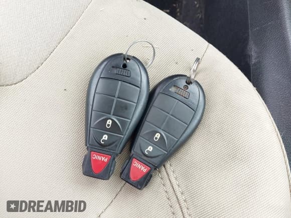 ✅ 2015 Jeep Cherokee Sport • VIN: 1C4PJLAB0FW761467 • Lot: 42362433. Listed on IAAI with 133,794 mi. Free auction sales archive from the USA and detailed vehicle history report at DreamBid. Image 11.