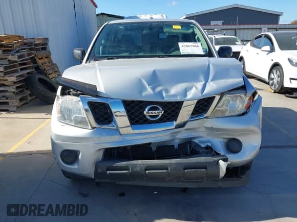 ✅ 2015 Nissan Frontier SV • VIN: 1N6AD0ER0FN762544 • Lot: 43667066. Wystawiony na IAAI z przebiegiem 97 703 mil. Bezpłatny archiwum sprzedaży aukcyjnych z USA i szczegółowy raport historii pojazdu na DreamBid. Zdjęcie 6.