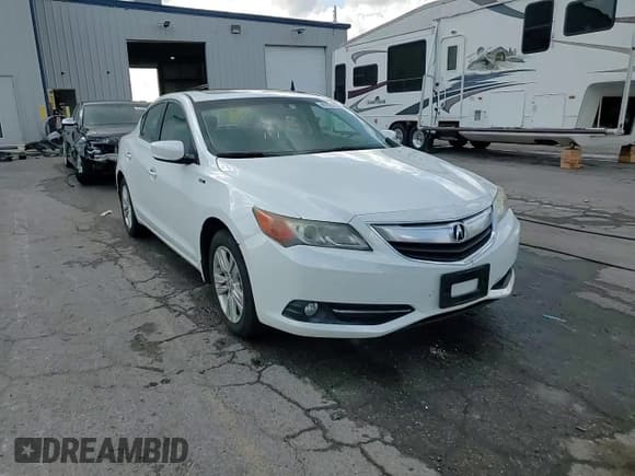 ✅ 2013 Acura ILX Hybrid • VIN: 19VDE3F33DE302040 • Lot: 81622905. Wystawiony na Copart z przebiegiem 109 812 mil. Bezpłatny archiwum sprzedaży aukcyjnych z USA i szczegółowy raport historii pojazdu na DreamBid. Zdjęcie 13.