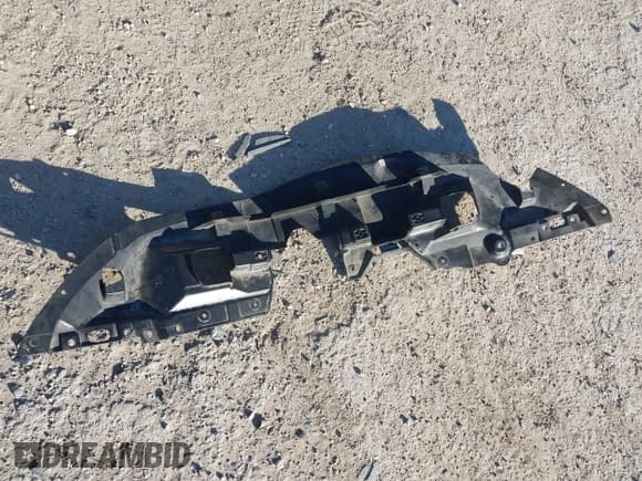 ✅ 2018 Mitsubishi Outlander ES • VIN: JA4AP3AU2JU010584 • Lot: 43716831. Wystawiony na IAAI z przebiegiem 192 553 mil. Bezpłatny archiwum sprzedaży aukcyjnych z USA i szczegółowy raport historii pojazdu na DreamBid. Zdjęcie 12.