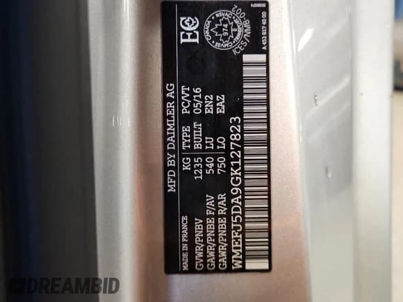 ✅ 2016 Smart fortwo Passion • VIN: WMEFJ5DA9GK127823 • Lot: 71844205. Wystawiony na Copart z przebiegiem 65 443 mil. Bezpłatny archiwum sprzedaży aukcyjnych z USA i szczegółowy raport historii pojazdu na DreamBid. Zdjęcie 13.