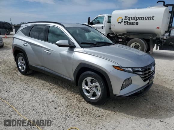 ✅ 2024 Hyundai Tucson SEL • VIN: 5NMJB3DEXRH358418 • Lot: 75436054. Wystawiony na Copart z przebiegiem 19 288 mil. Bezpłatny archiwum sprzedaży aukcyjnych z USA i szczegółowy raport historii pojazdu na DreamBid. Zdjęcie 4.