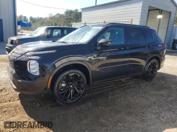 ✅ 2024 Mitsubishi Outlander SEL • VIN: JA4J4WA85RZ086263 • Lot: 93044085. Listed on Copart with 69,865 mi. Free auction sales archive from the USA and detailed vehicle history report at DreamBid. Image 1.