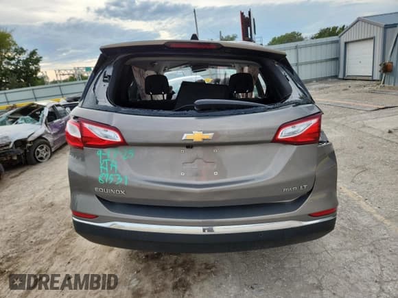 ✅ 2018 Chevrolet Equinox LT • VIN: 3GNAXSEV0JS618727 • Lot: 81530425. Wystawiony na Copart z przebiegiem Nie podano. Bezpłatny archiwum sprzedaży aukcyjnych z USA i szczegółowy raport historii pojazdu na DreamBid. Zdjęcie 6.