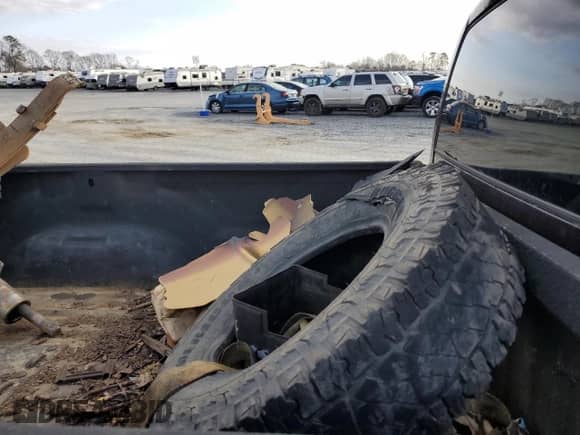 2004 Dodge 3500 SLT z VIN 3D7MA46C34G254929, wystawiony jako Copart lot #42400195 z przebiegiem 152 283 mil mil oraz Szkoda całkowita • Salvage title. Historia ofert i sprzedaży dostępna na DreamBid. Obrazek 10.