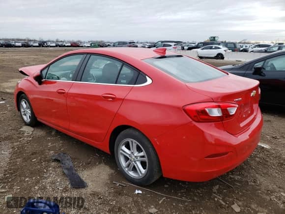 2017 Chevrolet Cruze LT z VIN 1G1BE5SM8H7261492, wystawiony jako Copart lot #69972382 z przebiegiem Nie podano mil oraz . Historia ofert i sprzedaży dostępna na DreamBid. Obrazek 2.