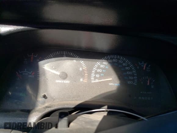 ✅ 2001 Dodge 1500 • VIN: 1B7HF16Y81S676934 • Lot: 90795665. Wystawiony na Copart z przebiegiem 156 865 mil. Bezpłatny archiwum sprzedaży aukcyjnych z USA i szczegółowy raport historii pojazdu na DreamBid. Zdjęcie 9.