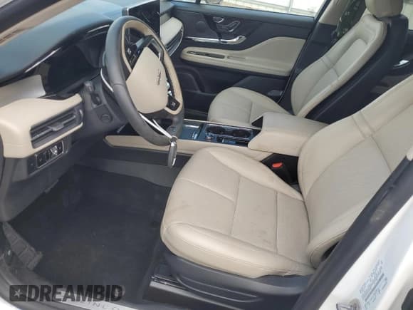 ✅ 2025 Lincoln Corsair Premiere • VIN: 5LMCJ1DA3SUL04852 • Лот: 70987715. Опубликован ранее на Copart с пробегом 5 003 миль. Бесплатный доступ к архиву аукционных продаж из США и подробный отчёт об истории автомобиля на DreamBid. Изображение 7.