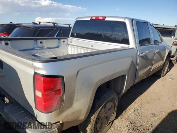 ✅ 2018 Chevrolet Silverado 1500 LT • VIN: 3GCUKREC3JG128829 • Лот: 67401364. Опубликован ранее на Copart с пробегом Не указан. Бесплатный доступ к архиву аукционных продаж из США и подробный отчёт об истории автомобиля на DreamBid. Изображение 3.