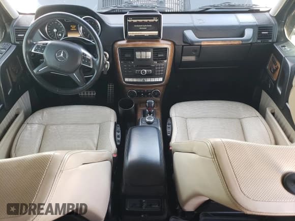 ✅ 2015 Mercedes-Benz G 550 • VIN: WDCYC3HF6FX241088 • Лот: 46104385. Опубликован ранее на Copart с пробегом 97 954 миль. Бесплатный доступ к архиву аукционных продаж из США и подробный отчёт об истории автомобиля на DreamBid. Изображение 8.