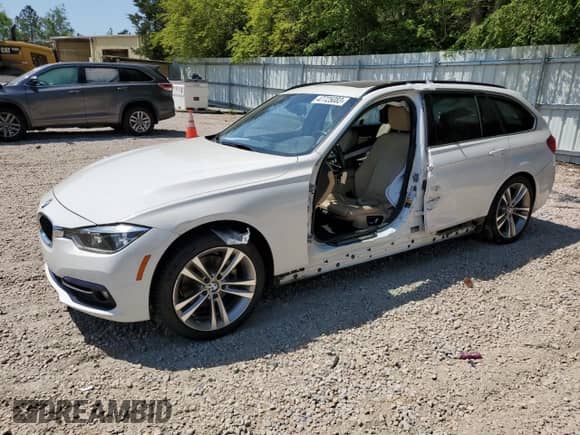 2018 BMW 3 Series 328d xDrive с VIN WBA8J1C50JA379426, выставлен на аукционе Copart как лот 47725083 с пробегом 64 605 миль миль и . История ставок и продаж доступна на DreamBid. Изображение 1.