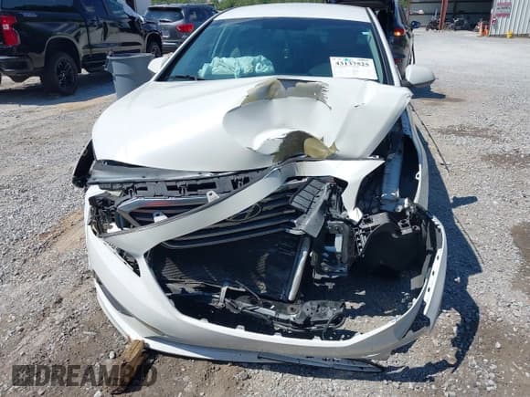 ✅ 2015 Hyundai Sonata SE • VIN: 5NPE24AF6FH170479 • Лот: 43137525. Опубликован ранее на IAAI с пробегом 159 524 миль. Бесплатный доступ к архиву аукционных продаж из США и подробный отчёт об истории автомобиля на DreamBid. Изображение 6.