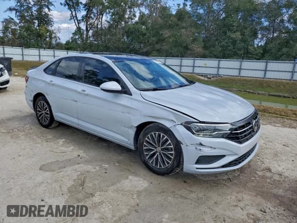 ✅ 2019 Volkswagen Jetta S • VIN: 3VWC57BU4KM117052 • Lot: 93870795. Wystawiony na Copart z przebiegiem 92 105 mil. Bezpłatny archiwum sprzedaży aukcyjnych z USA i szczegółowy raport historii pojazdu na DreamBid. Zdjęcie 4.