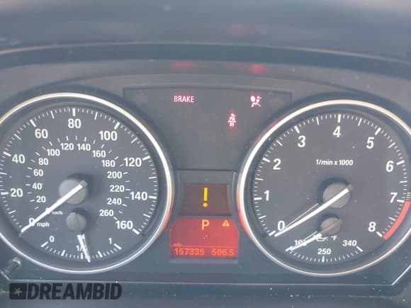 ✅ 2011 BMW 3 Series 335i • VIN: WBAPM5C5XBE435165 • Lot: 43570636. Wystawiony na IAAI z przebiegiem 157 335 mil. Bezpłatny archiwum sprzedaży aukcyjnych z USA i szczegółowy raport historii pojazdu na DreamBid. Zdjęcie 7.