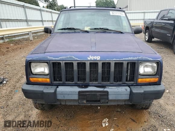 ✅ 1997 Jeep Cherokee Sport • VIN: 1J4FJ68S5VL539634 • Lot: 82171165. Listed on Copart with 266,479 mi. Free auction sales archive from the USA and detailed vehicle history report at DreamBid. Image 5.
