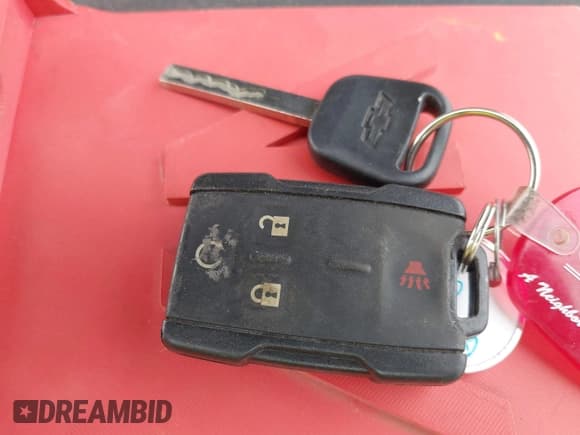 ✅ 2015 Chevrolet Silverado 1500 LT • VIN: 1GCVKREC8FZ233541 • Лот: 43625543. Опубликован ранее на IAAI с пробегом 141 598 миль. Бесплатный доступ к архиву аукционных продаж из США и подробный отчёт об истории автомобиля на DreamBid. Изображение 11.