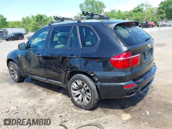 ✅ 2013 BMW X5 xDrive50i • VIN: 5UXZV8C54D0C15421 • Lot: 42298535. Listed on IAAI with 118,890 mi. Free auction sales archive from the USA and detailed vehicle history report at DreamBid. Image 3.
