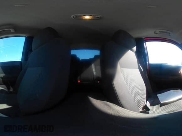 2012 Chevrolet Colorado 1LT z VIN 1GCDSCFE4C8102780, wystawiony jako IAAI lot #41810814 z przebiegiem 134 242 mil mil oraz . Historia ofert i sprzedaży dostępna na DreamBid. Obrazek 18.