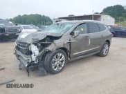 ✅ 2020 Buick Enclave Avenir • VIN: 5GAEVCKW8LJ100910 • Lot: 42868710. Wystawiony na IAAI z przebiegiem 11 754 mil. Bezpłatny archiwum sprzedaży aukcyjnych z USA i szczegółowy raport historii pojazdu na DreamBid. Zdjęcie 2.