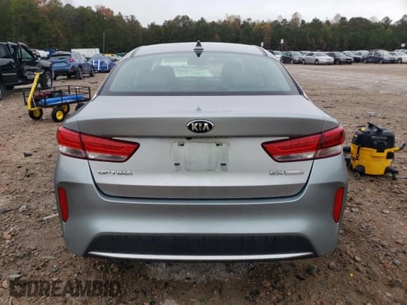 ✅ 2017 Kia Optima EX • VIN: KNAGU4LE8H5013771 • Лот: 82762665. Опубликован ранее на Copart с пробегом 105 657 миль. Бесплатный доступ к архиву аукционных продаж из США и подробный отчёт об истории автомобиля на DreamBid. Изображение 6.