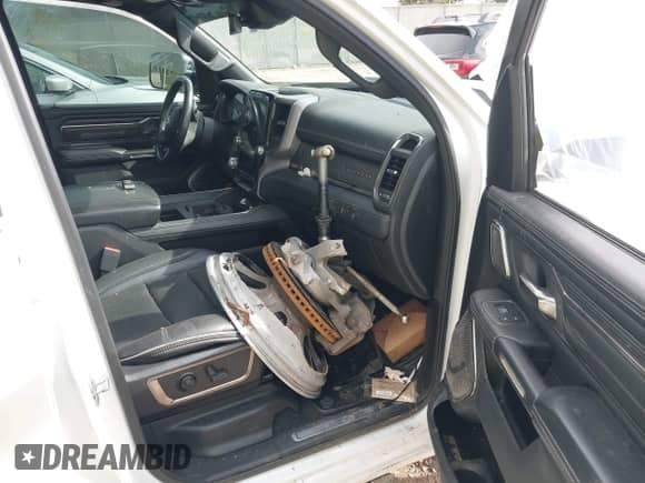 2019 Ram 1500 Limited z VIN 1C6SRFPT2KN508369, wystawiony jako IAAI lot #42187146 z przebiegiem 80 498 mil mil oraz . Historia ofert i sprzedaży dostępna na DreamBid. Obrazek 5.