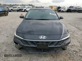 ✅ 2025 Hyundai Elantra SE • VIN: KMHLL4DG7SU040358 • Lot: 70842455. Listed on Copart with 282 mi. Free auction sales archive from the USA and detailed vehicle history report at DreamBid. Image 5.