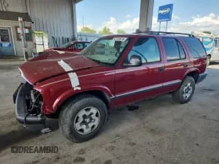 1996 Chevrolet Blazer с VIN 1GNDT13W8T2264162, выставлен на аукционе Copart как лот 62783675 с пробегом 91 835 миль миль и Списание • Salvage title. История ставок и продаж доступна на DreamBid. Изображение 1.