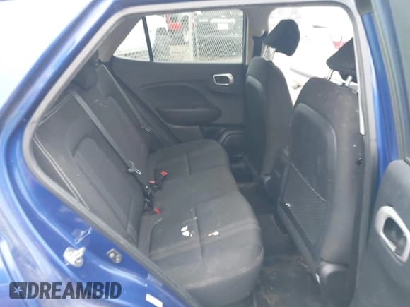 ✅ 2020 Hyundai Venue SEL • VIN: KMHRC8A32LU042779 • Lot: 41524933. Listed on IAAI with 111,579 mi. Free auction sales archive from the USA and detailed vehicle history report at DreamBid. Image 8.