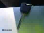 2018 Chevrolet Suburban LS z VIN 1GNSKGKC6JR150248, wystawiony jako IAAI lot #42219120 z przebiegiem 48 321 mil mil oraz . Historia ofert i sprzedaży dostępna na DreamBid. Obrazek 11.