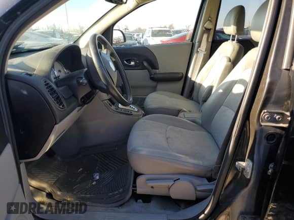 2005 Saturn VUE z VIN 5GZCZ63425S829568, wystawiony jako Copart lot #83686564 z przebiegiem Nie podano mil oraz Szkoda całkowita • Salvage title. Historia ofert i sprzedaży dostępna na DreamBid. Obrazek 7.