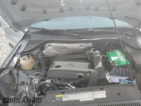 ✅ 2013 Volkswagen Tiguan S • VIN: WVGBV3AX0DW580839 • Lot: 91923325. Listed on Copart with 171,206 mi. Free auction sales archive from the USA and detailed vehicle history report at DreamBid. Image 12.