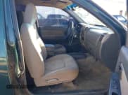 ✅ 2005 Chevrolet Colorado 1SF LS Z71 • VIN: 1GCDS136558211043 • Лот: 43506412. Опубликован ранее на IAAI с пробегом 208 947 миль. Бесплатный доступ к архиву аукционных продаж из США и подробный отчёт об истории автомобиля на DreamBid. Изображение 5.